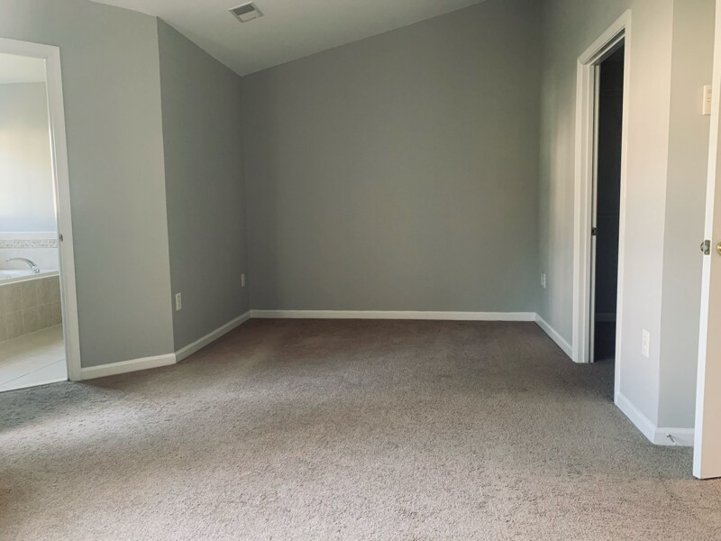 Owners Suite - 6520 Landing Way