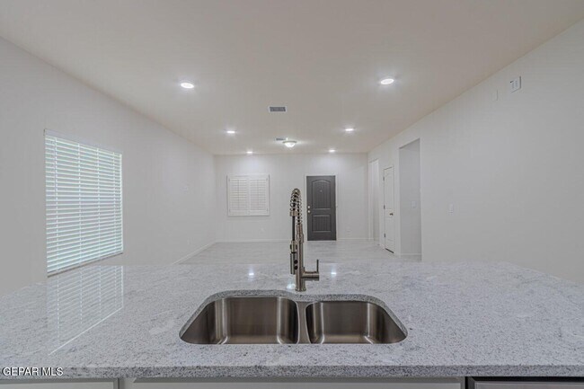 Building Photo - 1217 Irish Summer Pl