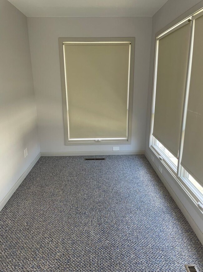 Building Photo - 1046 Ohio St