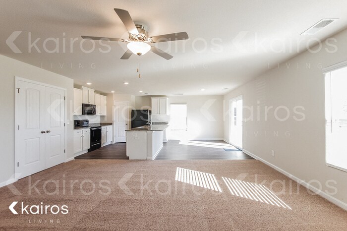 Building Photo - 1147 Mission Grass Rd