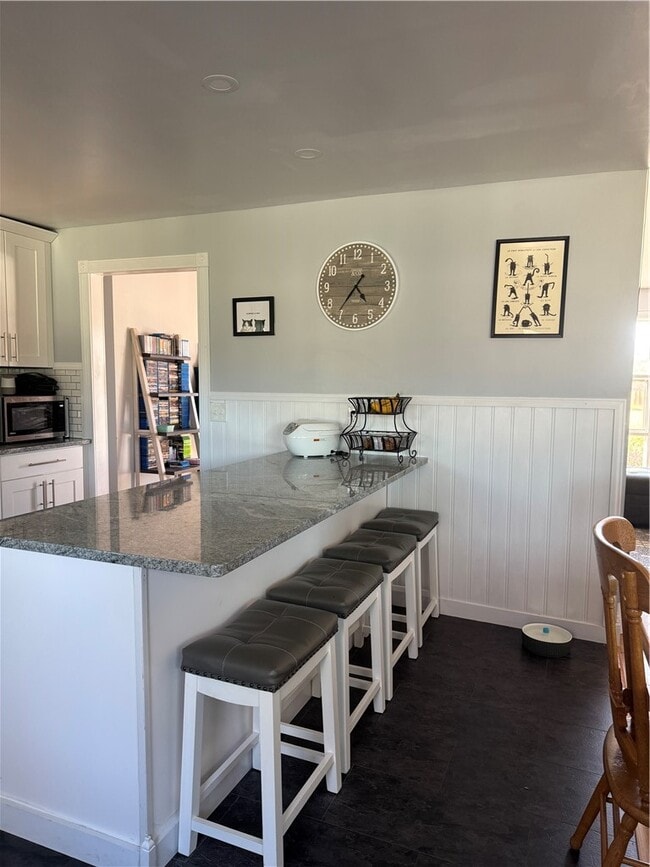 Building Photo - 548 Pinnacle Rd