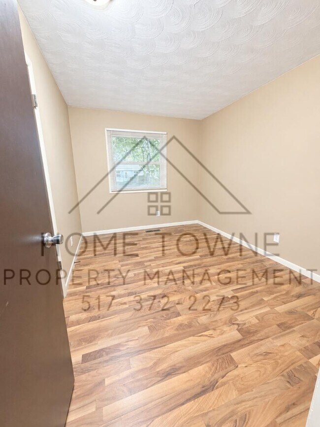 Building Photo - 3315 Nonette Dr