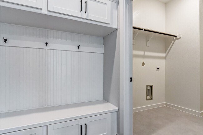 Building Photo - 1214 Timber Brk Dr