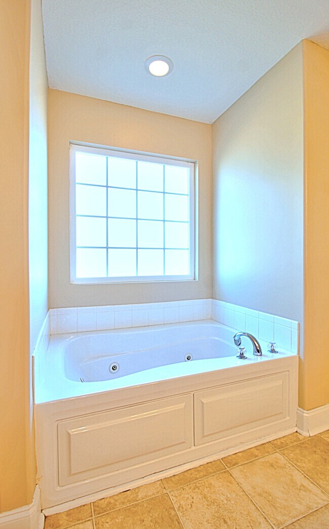 Building Photo - 381 Mancy Garrason Loop