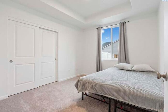 Building Photo - 308 Ruby Ave