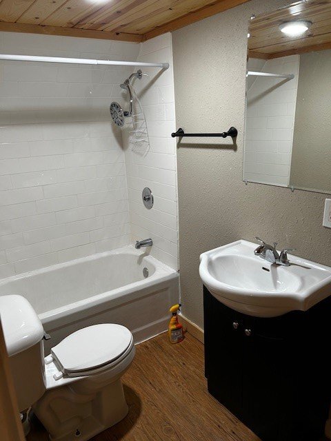 Building Photo - 1020 Rosewood St