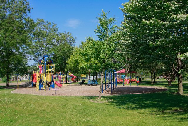 Building Photo - 452 Harrison Ct