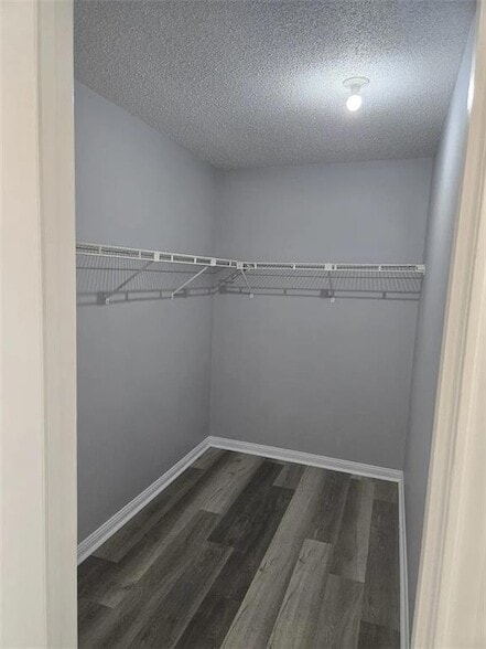 Building Photo - 515 N Buchanan St