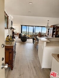Building Photo - 4314 Marina City Dr