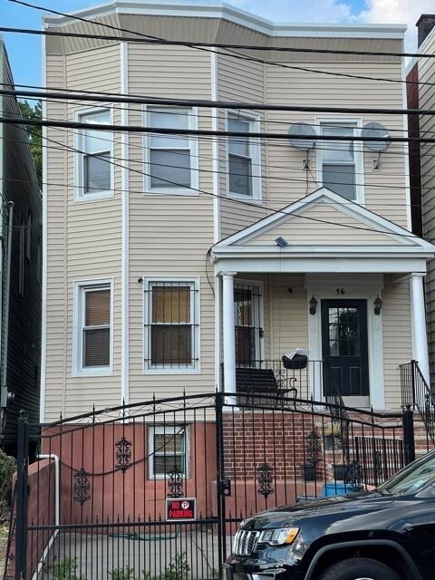 Primary Photo - 16 Van Houten Ave