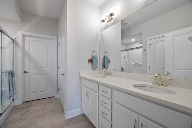 Building Photo - 4260 Longleaf Pl