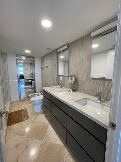 Building Photo - 1865 Brickell Ave