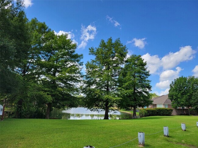 Building Photo - 1848 Nursery Rd