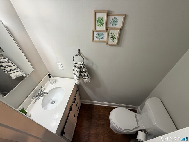 Building Photo - 1081 New Haven Rd