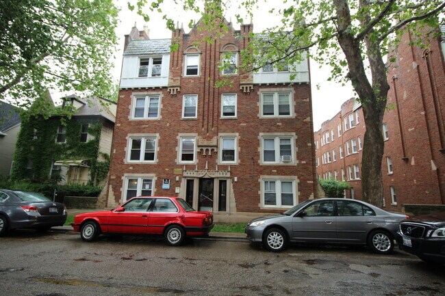 Primary Photo - 1301 W Argyle St