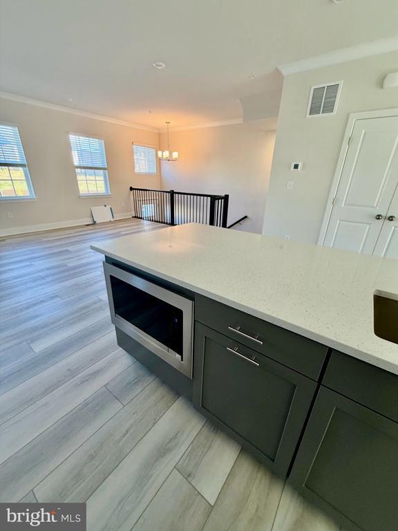 Building Photo - 330 Birdie Ct