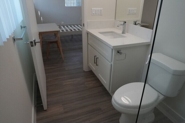 Building Photo - Gemini Townhomes