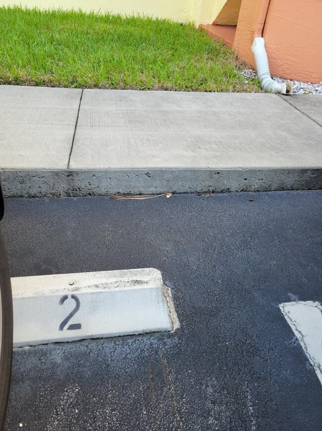 Building Photo - 4401 Crystal Lake Dr