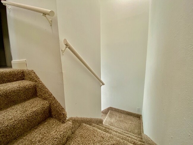 Building Photo - 1259 Blalock Rd