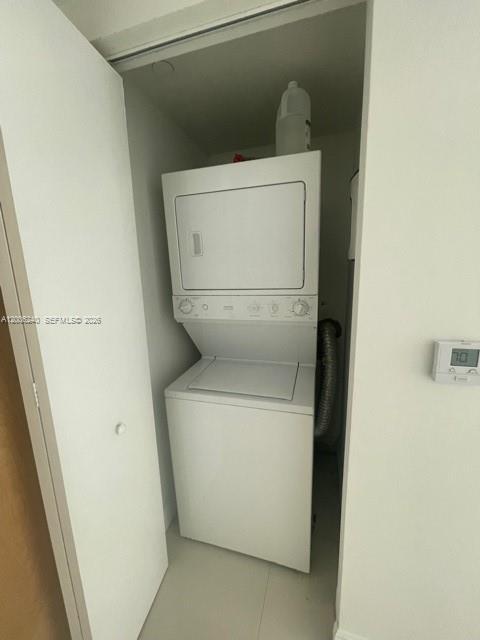 Building Photo - 350 S Miami Ave