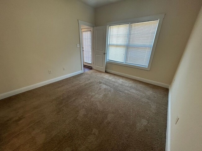 Building Photo - PRE-LEASING FOR AUGUST 2026!