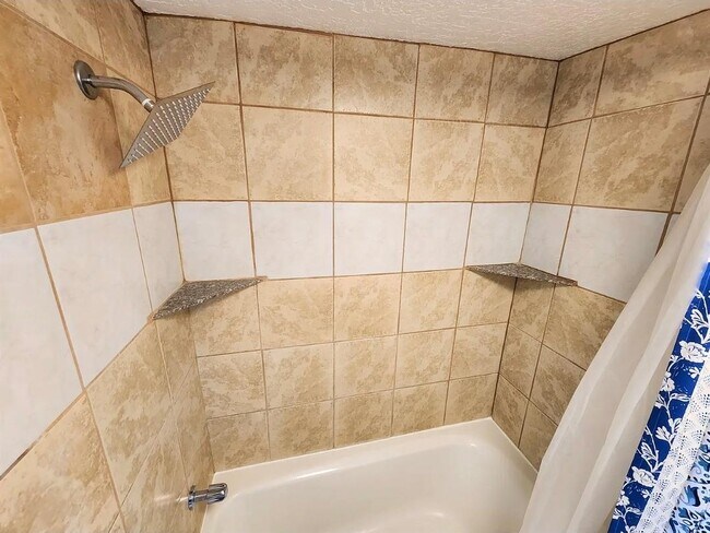 Building Photo - 738 Columbia St