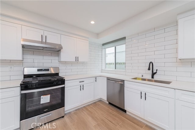 Building Photo - 5652 La Mirada Ave