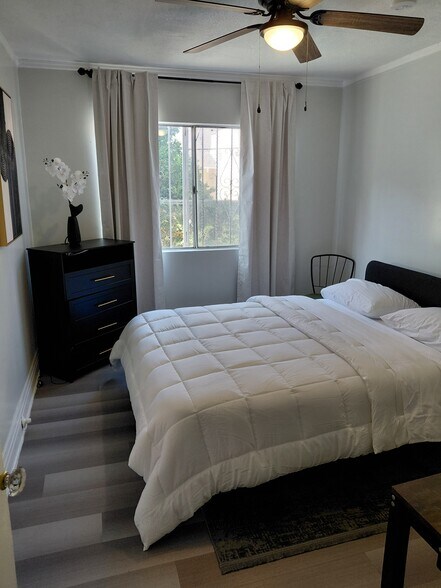 Building Photo - 2627 Buckingham Rd