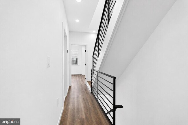 Building Photo - 1870 N Marston St