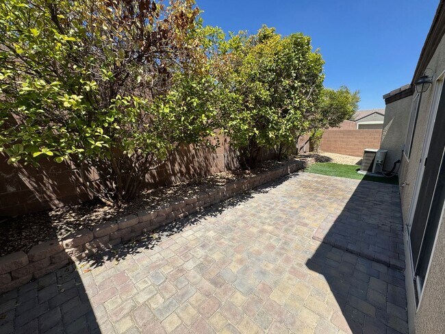Building Photo - BEAUTIFUL 3 BEDROOM CONDO IN THE STETSON R...