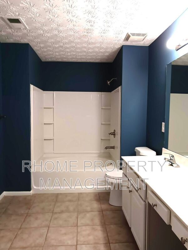 Building Photo - 756 Celeste Ln