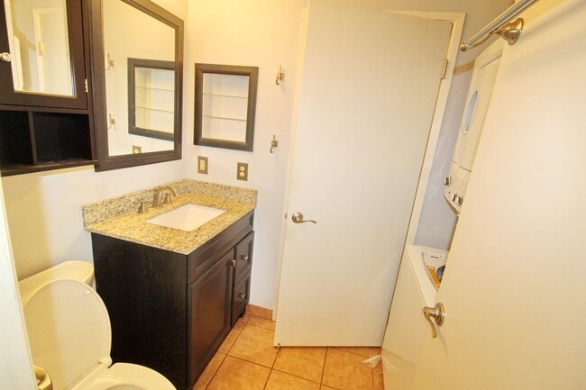 Building Photo - Kihei Villages Upper-Level Front Row Ocean View Condo