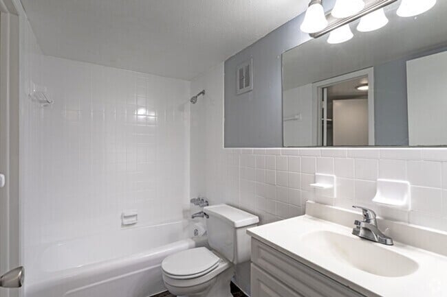 Interior Photo - Heritage at Temple Terrace - One of a kind...