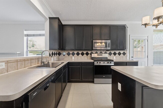 Building Photo - 19326 Colony Trail Ln