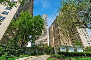 Building Photo - 3950 N Lake Shore Dr