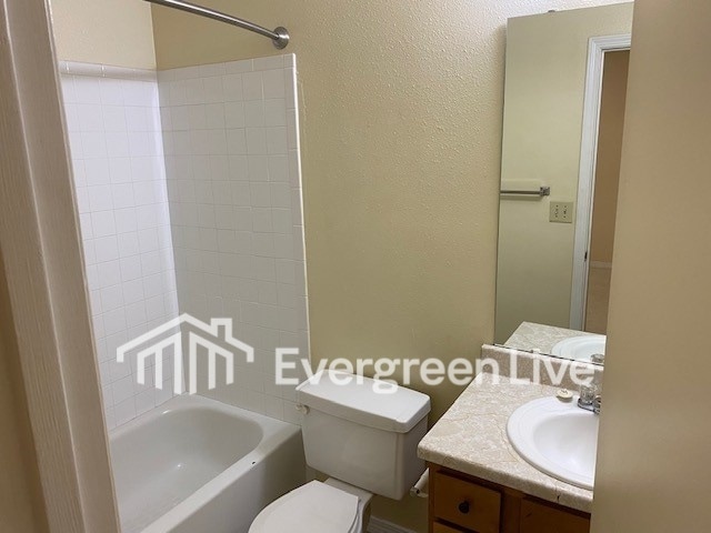 Building Photo - 102 Pembroke Ct