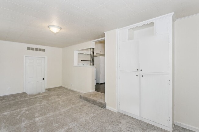 Building Photo - I'm much larger than I appear!  Take a loo...
