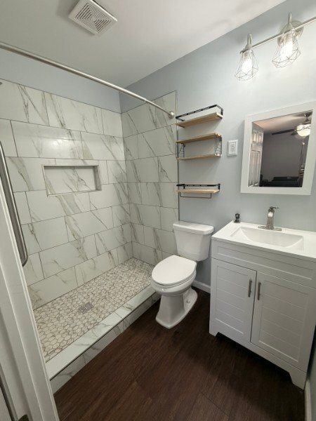 Building Photo - 412 S 5th St