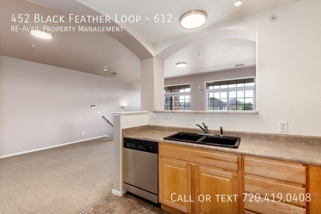 Building Photo - 452 Black Feather Loop