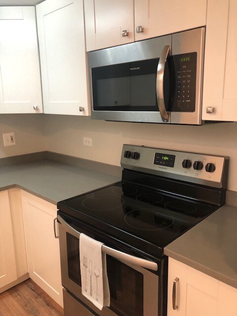 kitchen - 454 Spring Rd