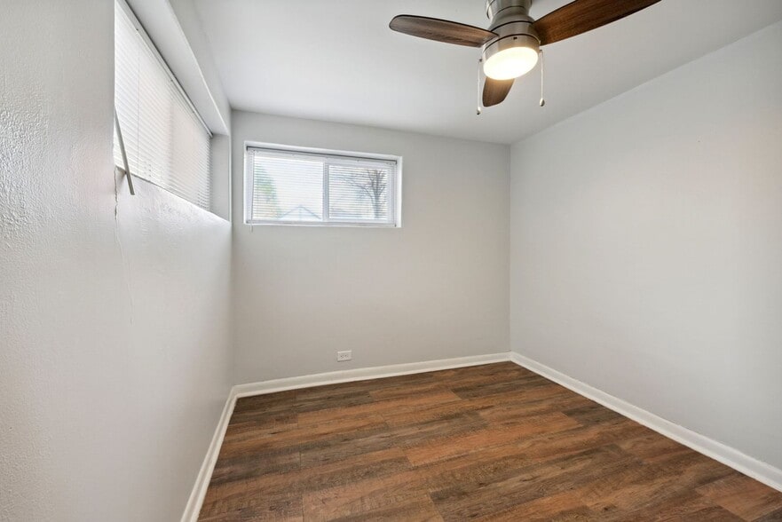Building Photo - 1520 Oneida St
