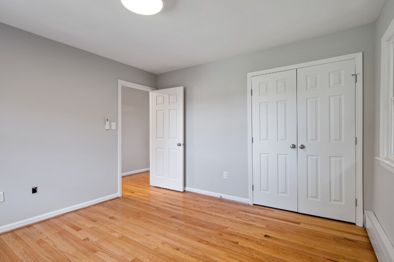 Building Photo - 707 Fairview Ave