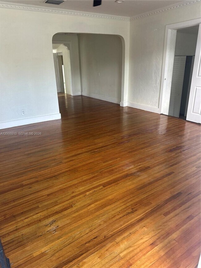 Building Photo - 1422 Wiley St