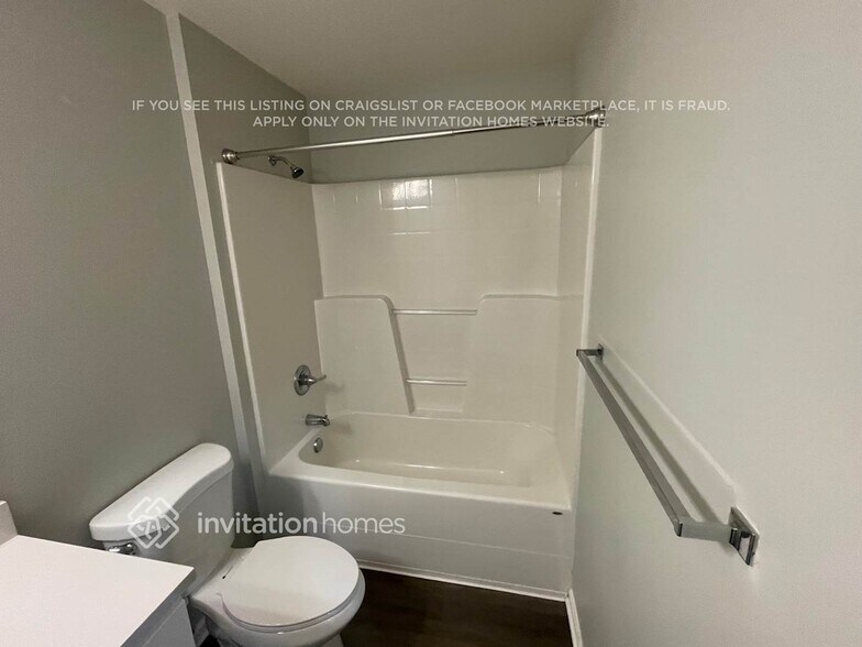 Building Photo - 6947 Breeze Dr SE