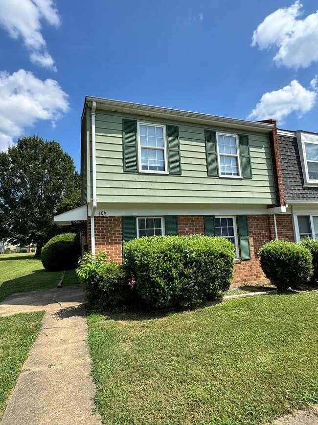 Building Photo - Spacious 3 Bed 1.5 Bath in Henrico