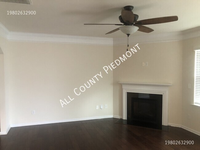 Building Photo - 7711 Kelburn Ln