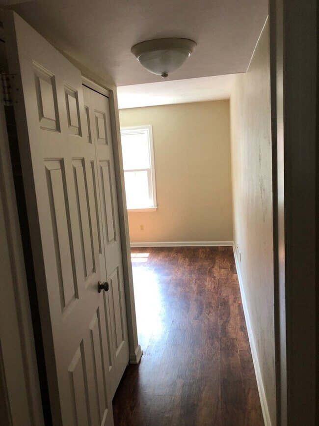 Building Photo - 1300 Stockley Gardens