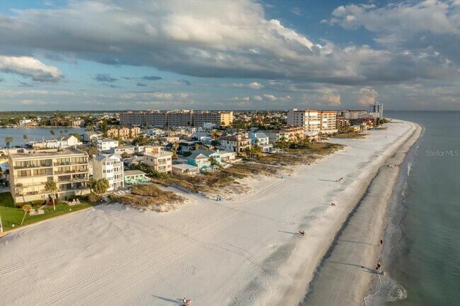 Building Photo - 17852 Lee Ave