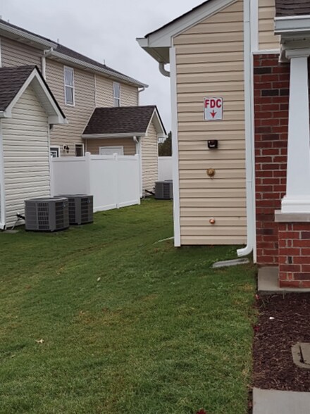 Building Photo - 1021 Wells Way