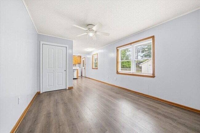 Building Photo - 7283 Juana Dr